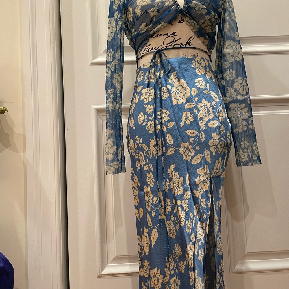 Blue Floral Print set - Picture 4 of 4